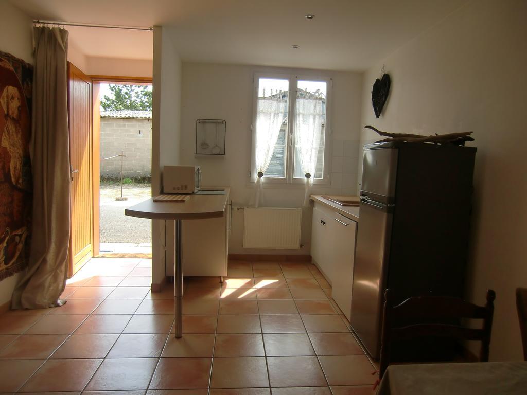 Villa Le Bois Flotte Arrigny Zimmer foto